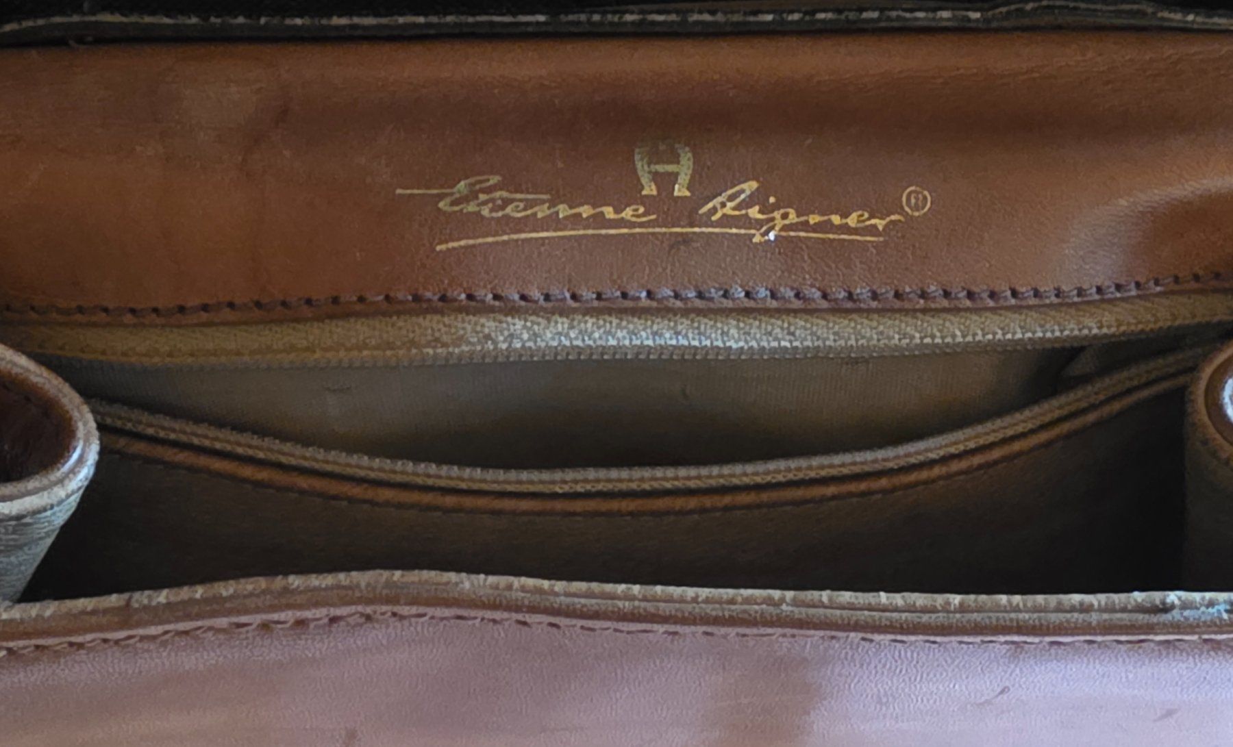 Vera Pelle Taschen: Bag en Cuir Aigner Vintage – Gebraucht aus Rohrbach von lod_m58r 2
