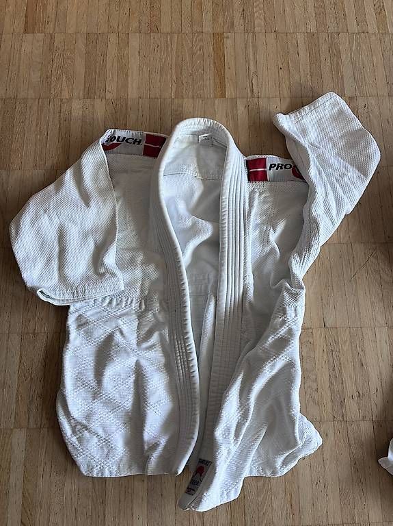 Kimono: Judo-Gi – Usato da Uster venduto da Fluma 1
