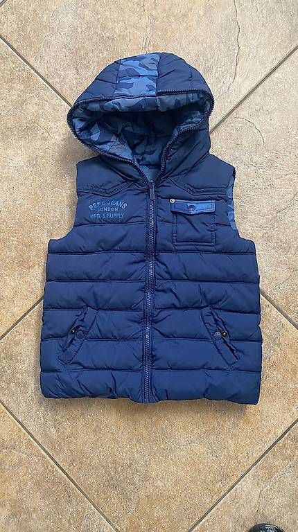 Gilet & Giacche: Gilet Guess reversibile – Usato da Verscio venduto da nat_928w 1