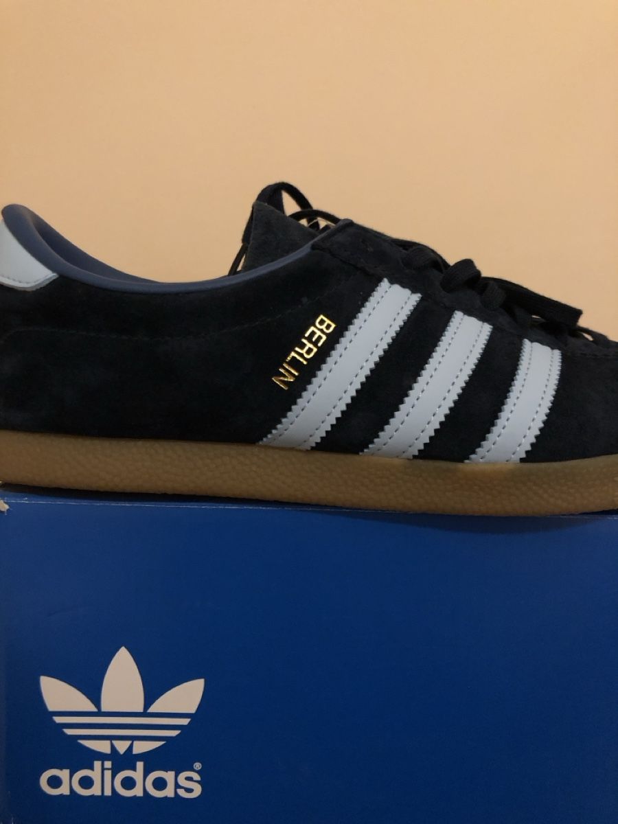 Adidas Scarpe da uomo: Adidas Berlin Sneakers NEU 42.5 – Nuovo e nell'imballaggio originale da Solothurn venduto da Dache91