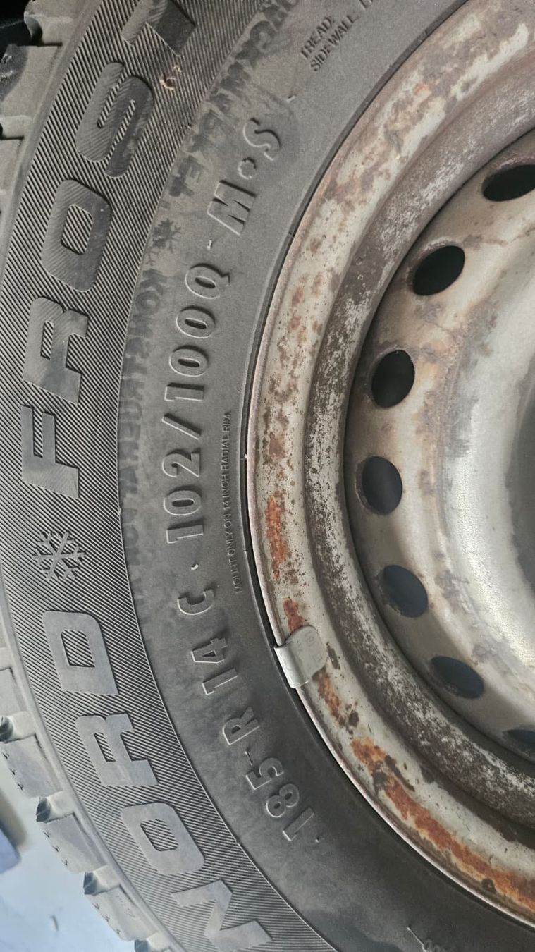 Volkswagen Pneumatici & Ruote complete: 5x 14 zoll Rad VW T3 – Usato da Brunnen venduto da Hirm1 2