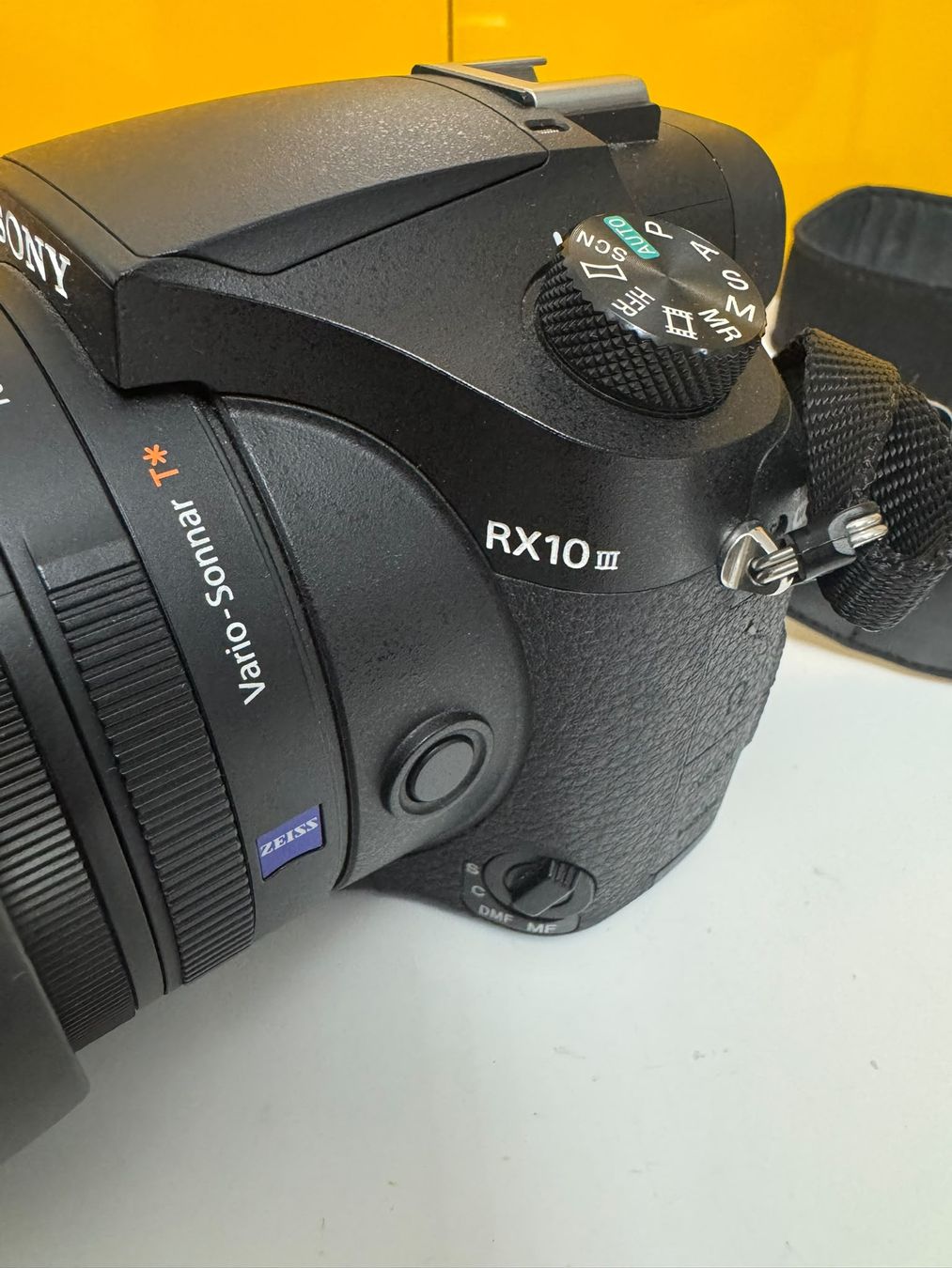 Sony Fotocamera: Sony RX10 III – Usato da Bellevue venduto da agh_v8c7 2