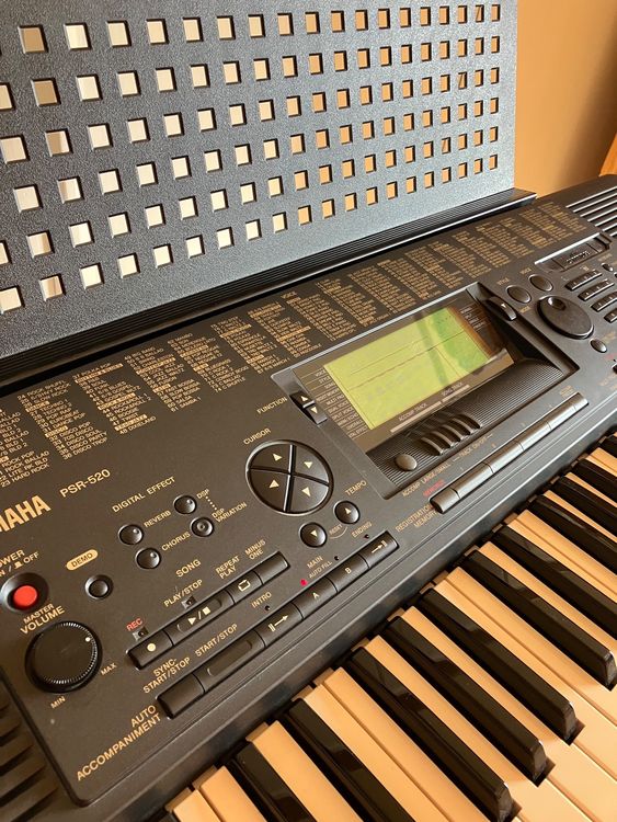 Keyboard Yamaha PSR 520 (Gebraucht) in Lichtensteig für CHF 150 – nur ...