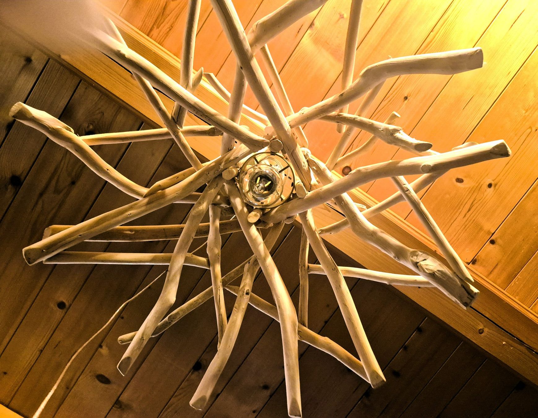 Interio Lampadari & plafoniere: Schwemmholz Lampe – Usato da Schafhausen im Emmental venduto da Herzrose 2