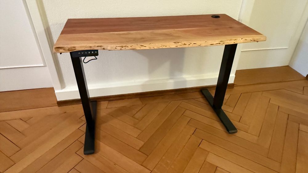 Gebrauchter Schreibtisch Hohenverstellbar