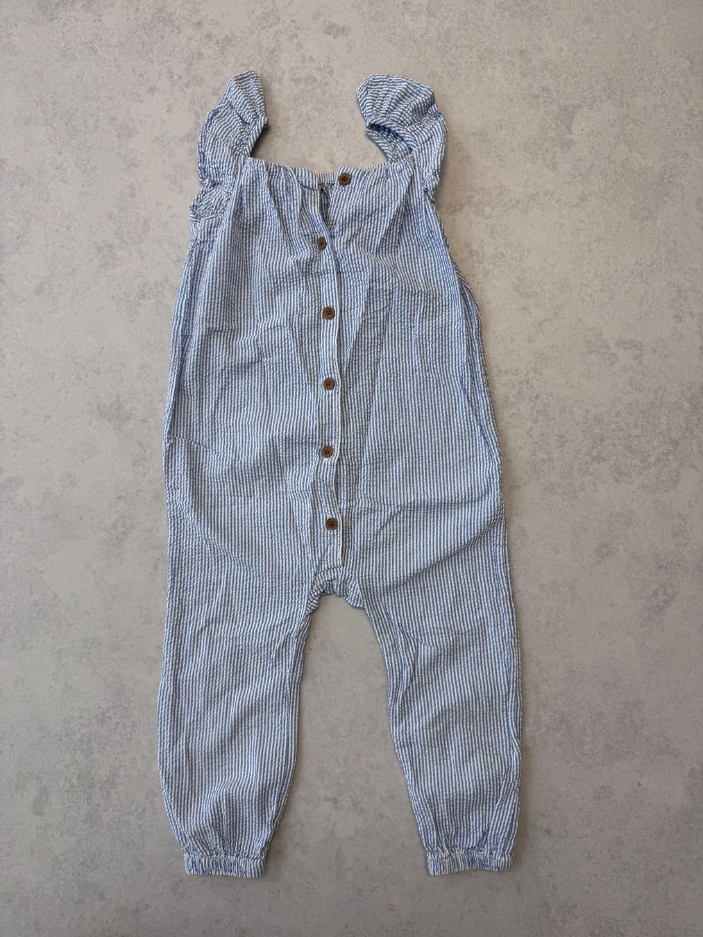 H&M Tute: Süsser Overall Grösse 98 – Usato da Bonaduz venduto da lut_6rts
