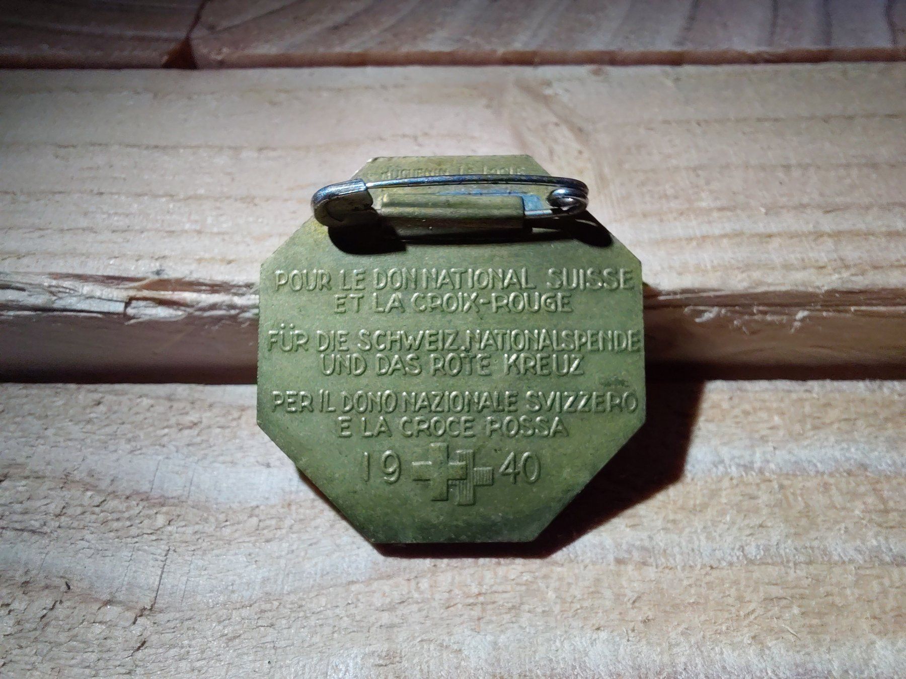 Placchette & Badge: Rotkreuzplakette 1940 – Usato da Näfels venduto da Derglarner 1