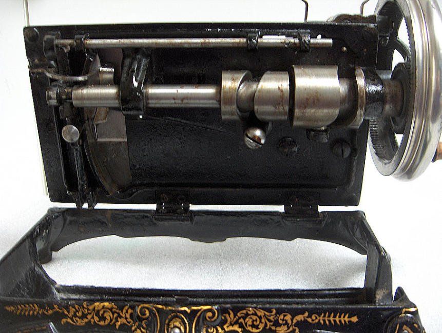 Nähmaschinen: Nähmaschine aus 1890 – Gebraucht aus Oberems von dimona04 6