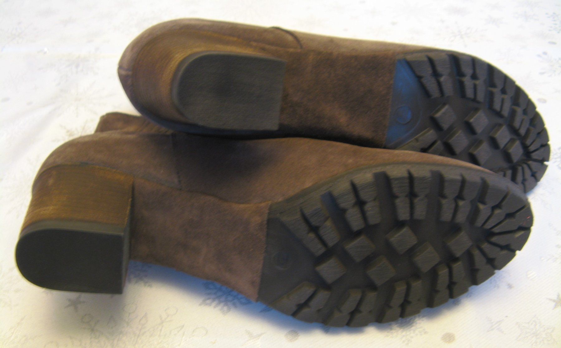 Scarpe da donna: Damenstiefel Wildleder Grösse 41 braun – Nuovo (secondo la descrizione) da Frauenfeld venduto da Interessent1 4