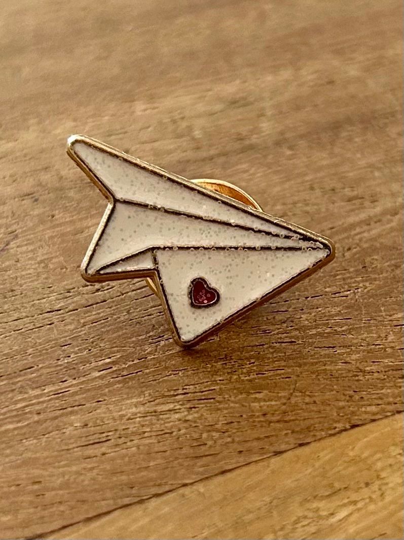 Placchette & Badge: Pin Papierflieger – Nuovo e nell'imballaggio originale da Geneve venduto da vane267
