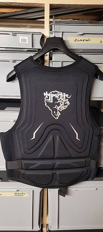 Giubbotti di salvataggio: Hyperlite Weste Wakeboard Wasserski Gr. XXL Schwimmweste – Usato da Thun venduto da Amarok81