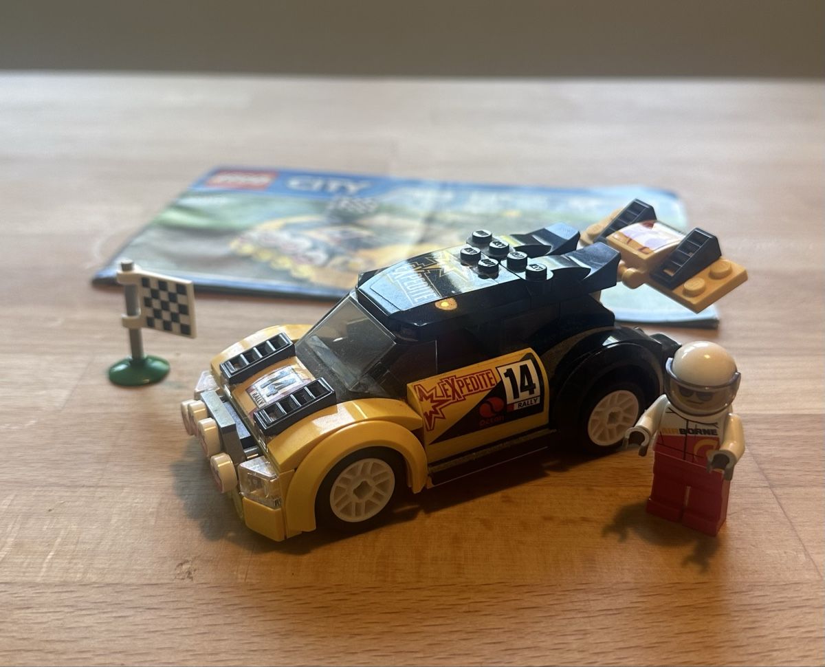 Lego Kit di costruzioni: Lego City, Set 60113, Rallye Auto – Usato da Erlenbach ZH venduto da grimmsurt 1