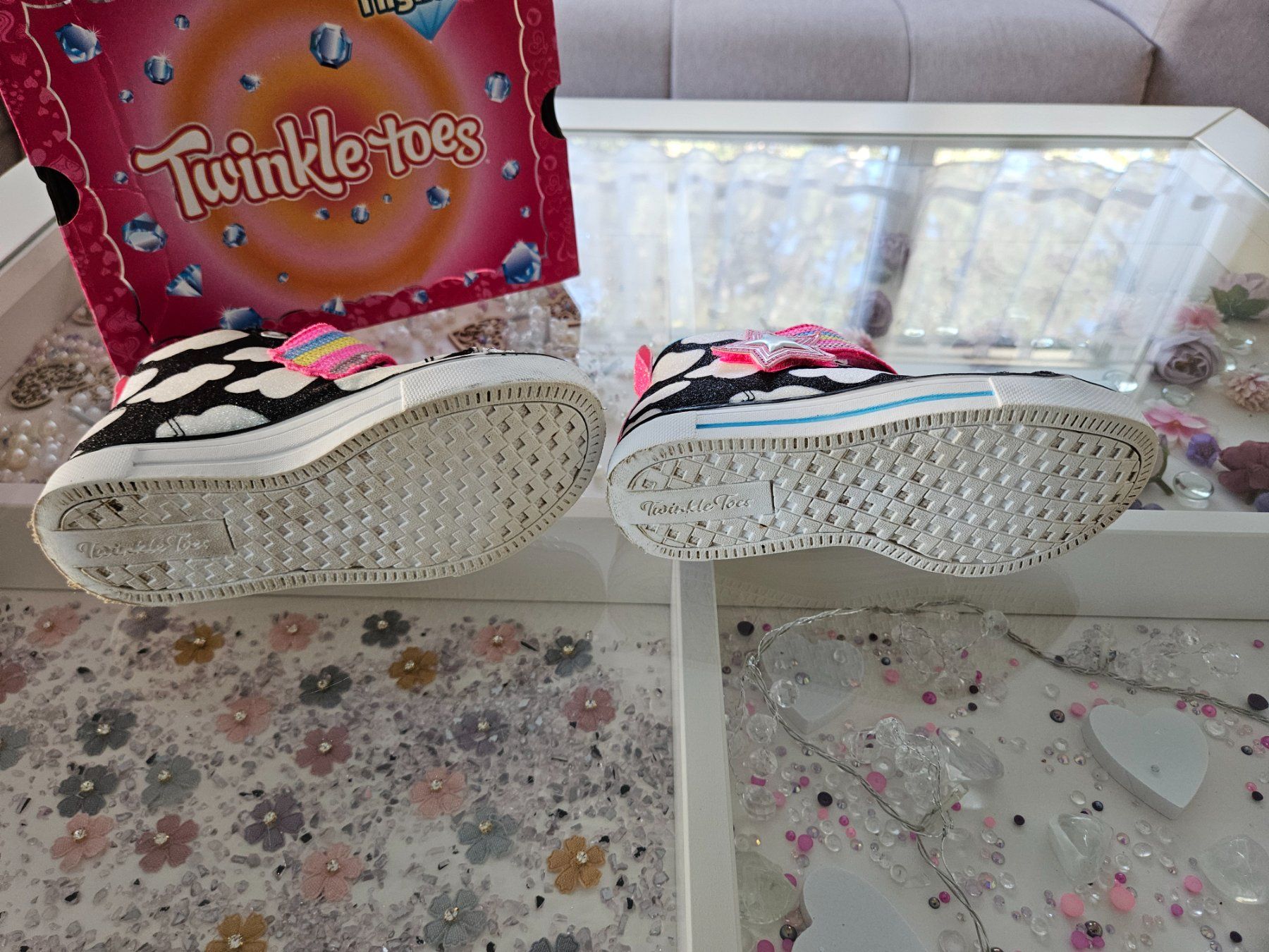 Skechers Scarpe per ragazze: Sketchers Twinkle mit Lichteffekten ✨ – Usato da Unterägeri venduto da Sleepbear 5