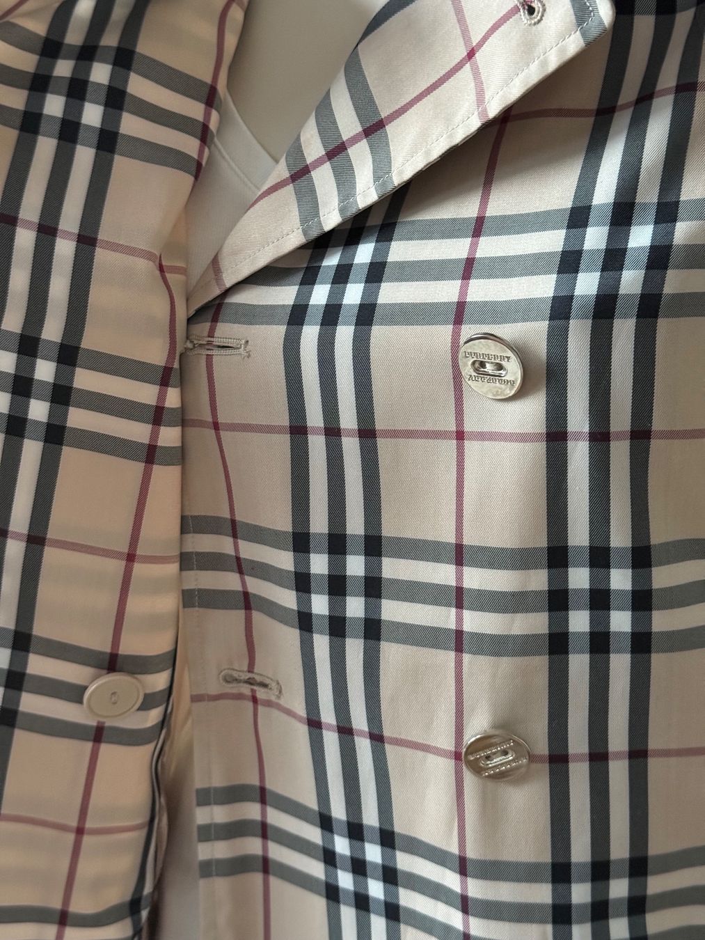 Burberry Giacche: Trenchcoat von Burberry – Usato da Endingen venduto da lisous.closet 6