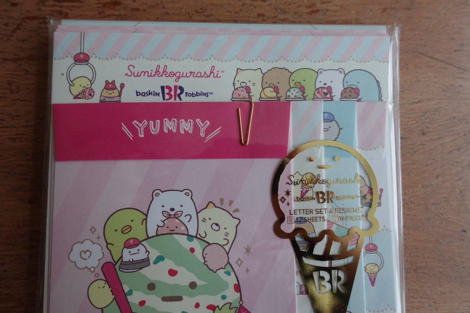 Libri: Letter Brief Set - Sumikkogurashi x Baskin Robbins Collab – Nuovo (secondo la descrizione) da Ettiswil venduto da maimaiswiss 1