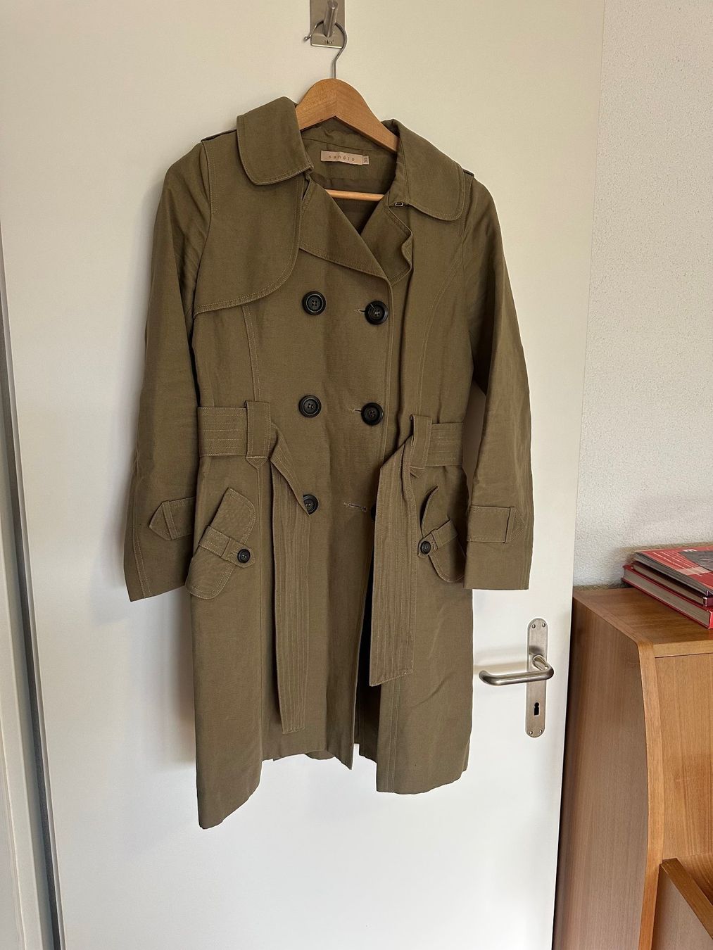 Sandro Giacche: Trenchcoat Sandro (en coton et lin) – Usato da Biel/Bienne venduto da cap_krs5