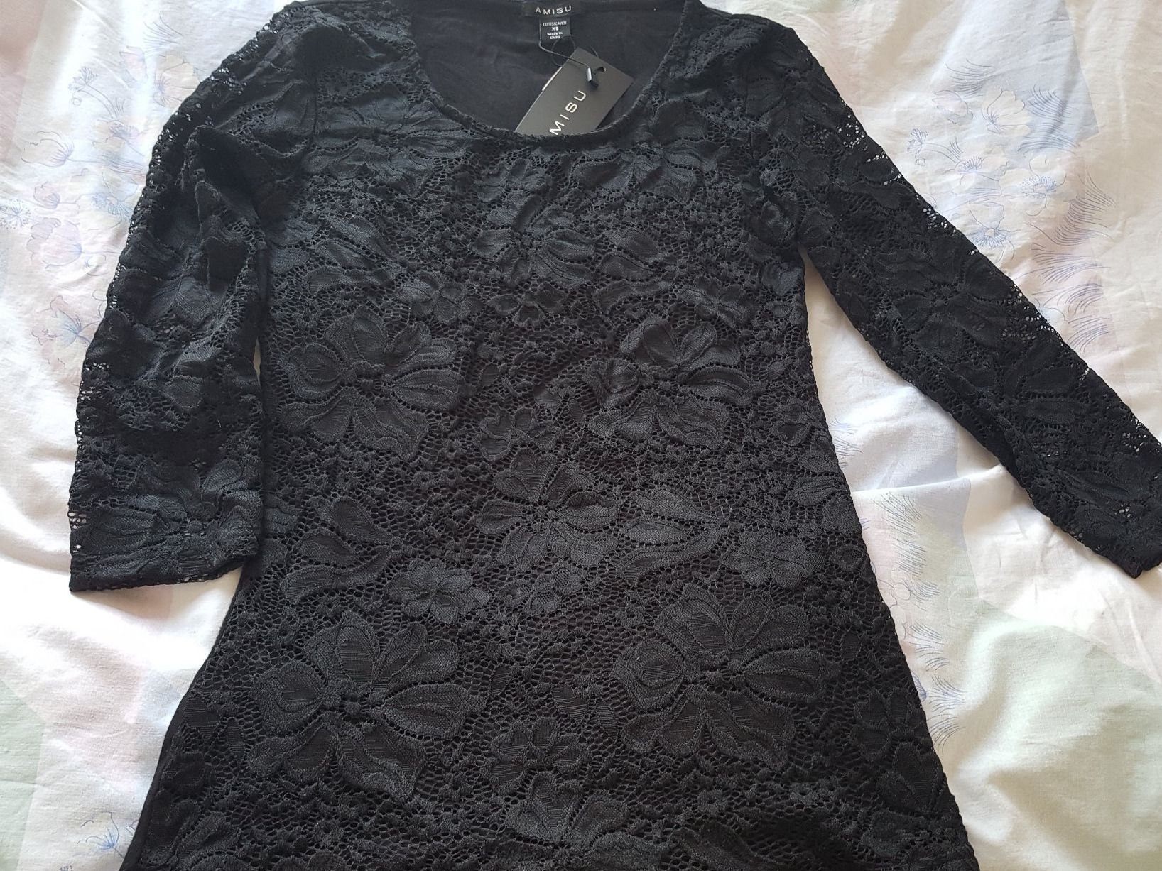 T-shirt: Shirt mit Spitzen neu Gr.36 – Nuovo e nell'imballaggio originale da geroldswil venduto da Gumball1