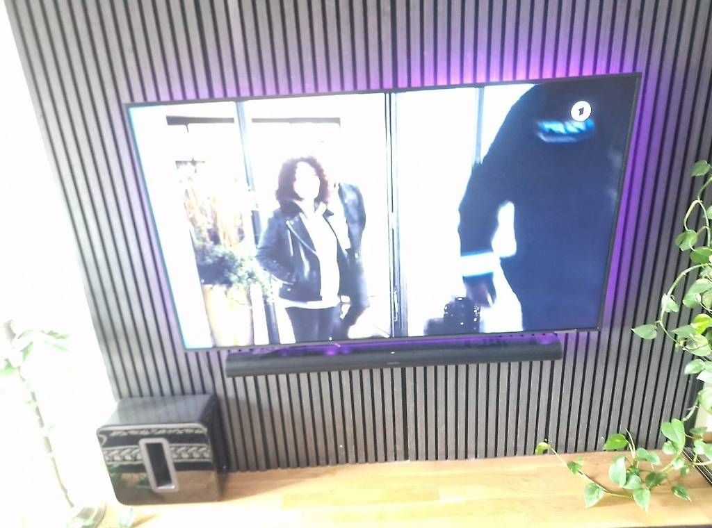 Samsung Fernseher: The  Frma  2025 serie – Gebraucht aus Bern von Grigio01 1