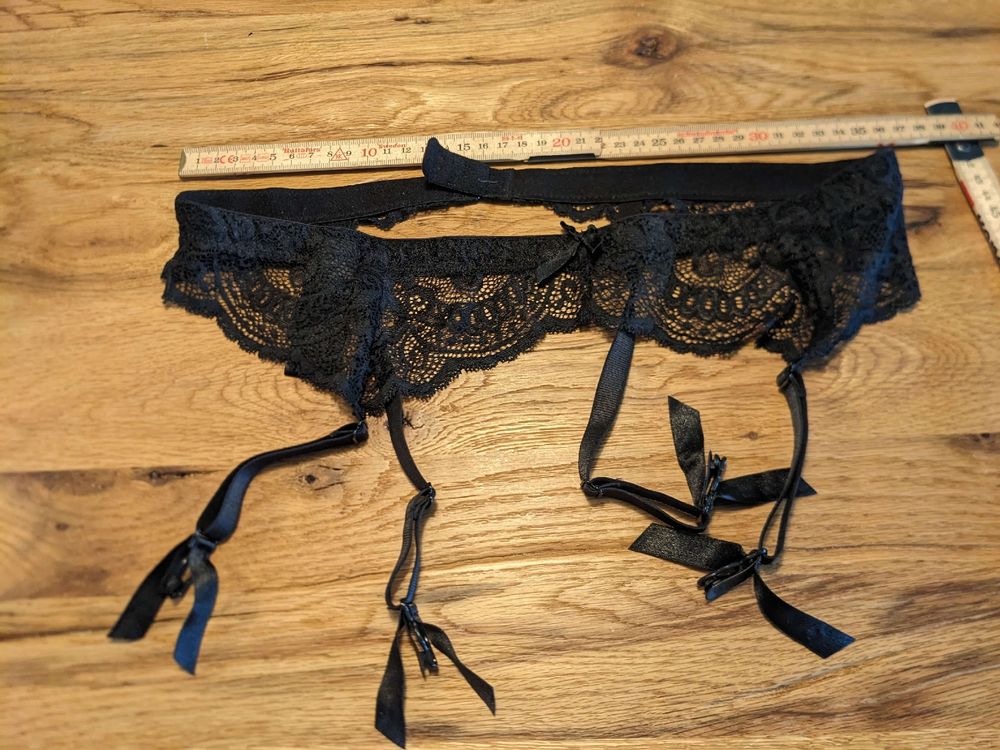 Axami Strapsgürtel Mit Haltern - Verführerischer Spitzengürtel Für Besondere Anlässe