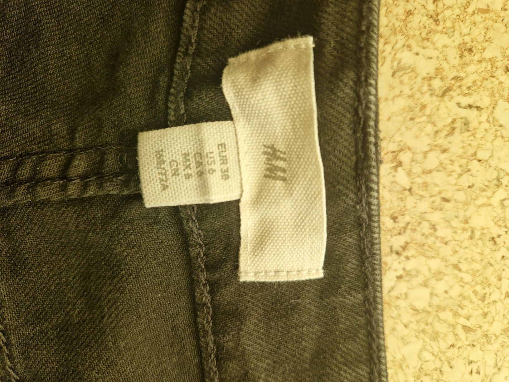 H&M Jeans: Jeansshorts Paket – Nuovo (secondo la descrizione) da Wattwil venduto da cel_222n 3