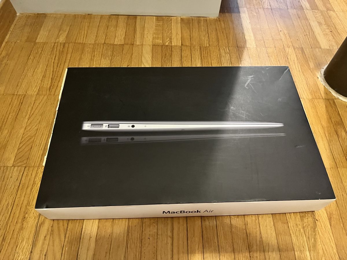 Apple Notebook: MacBook Air 13"  – Difettoso da Zug venduto da IndiQueen 6