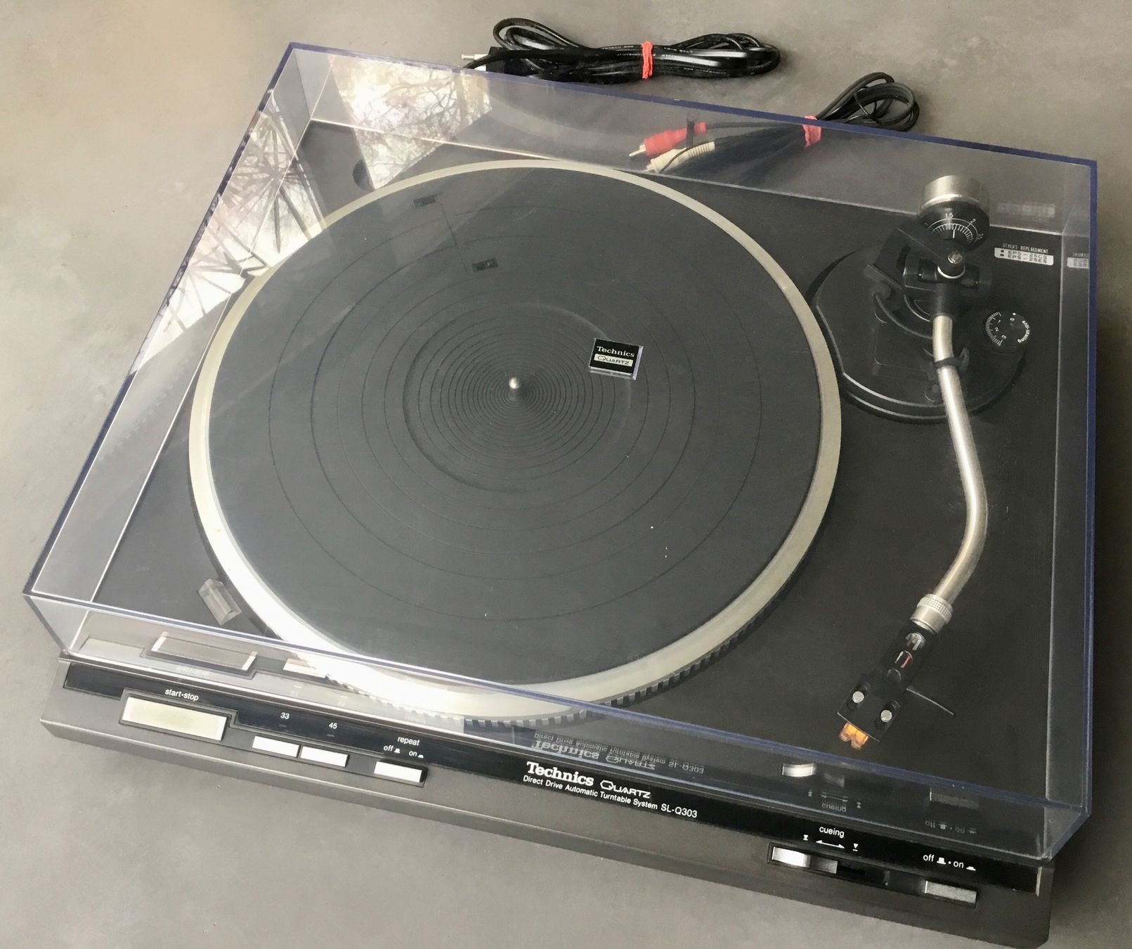 Technics Plattenspieler: Plattenspieler Technics SL-Q303 – Gebraucht aus Eggersriet von