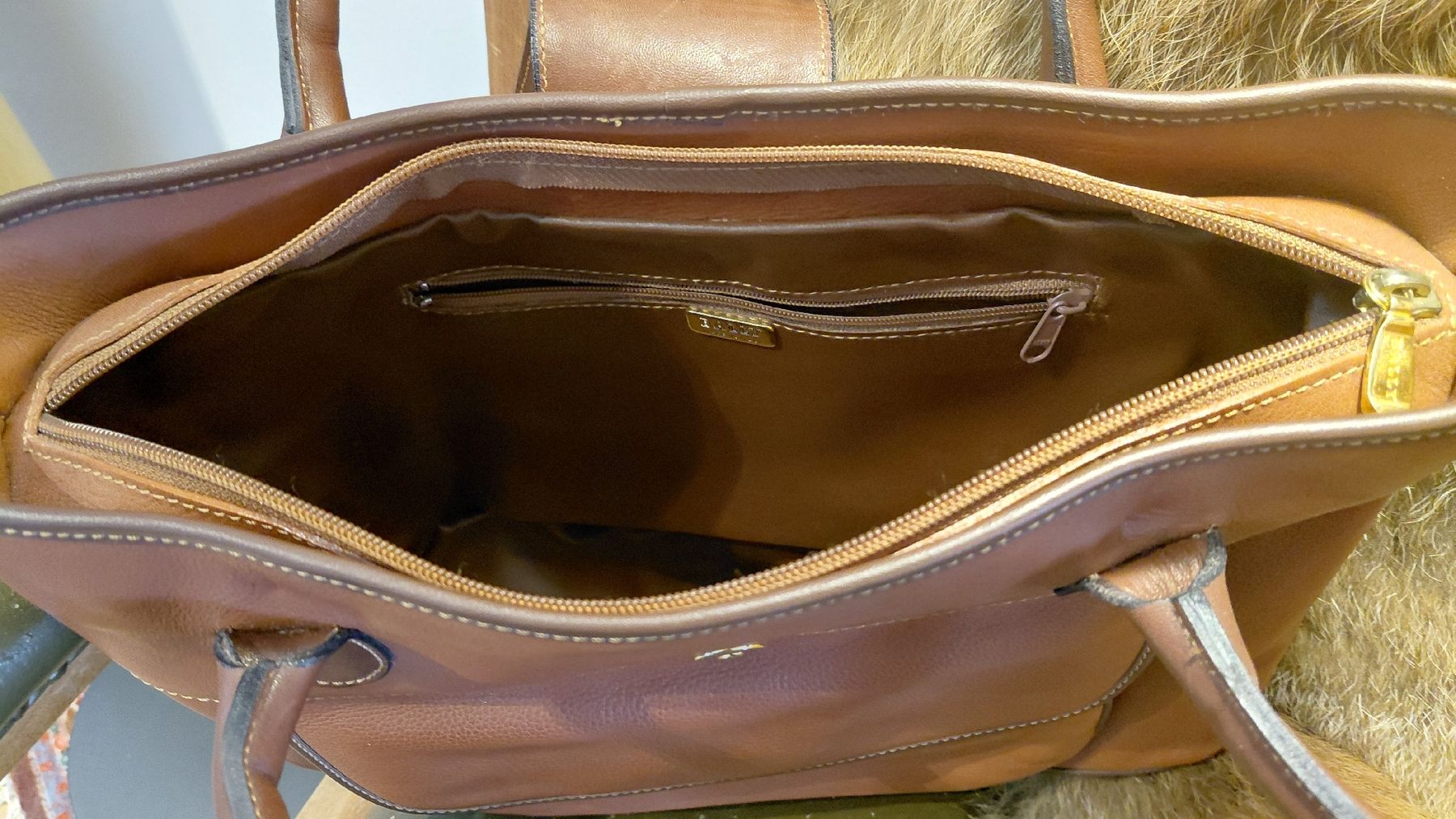 Bally Taschen für Damen: Bally Tasche, robustes Leder – Gebraucht aus Pratval von AdK 1