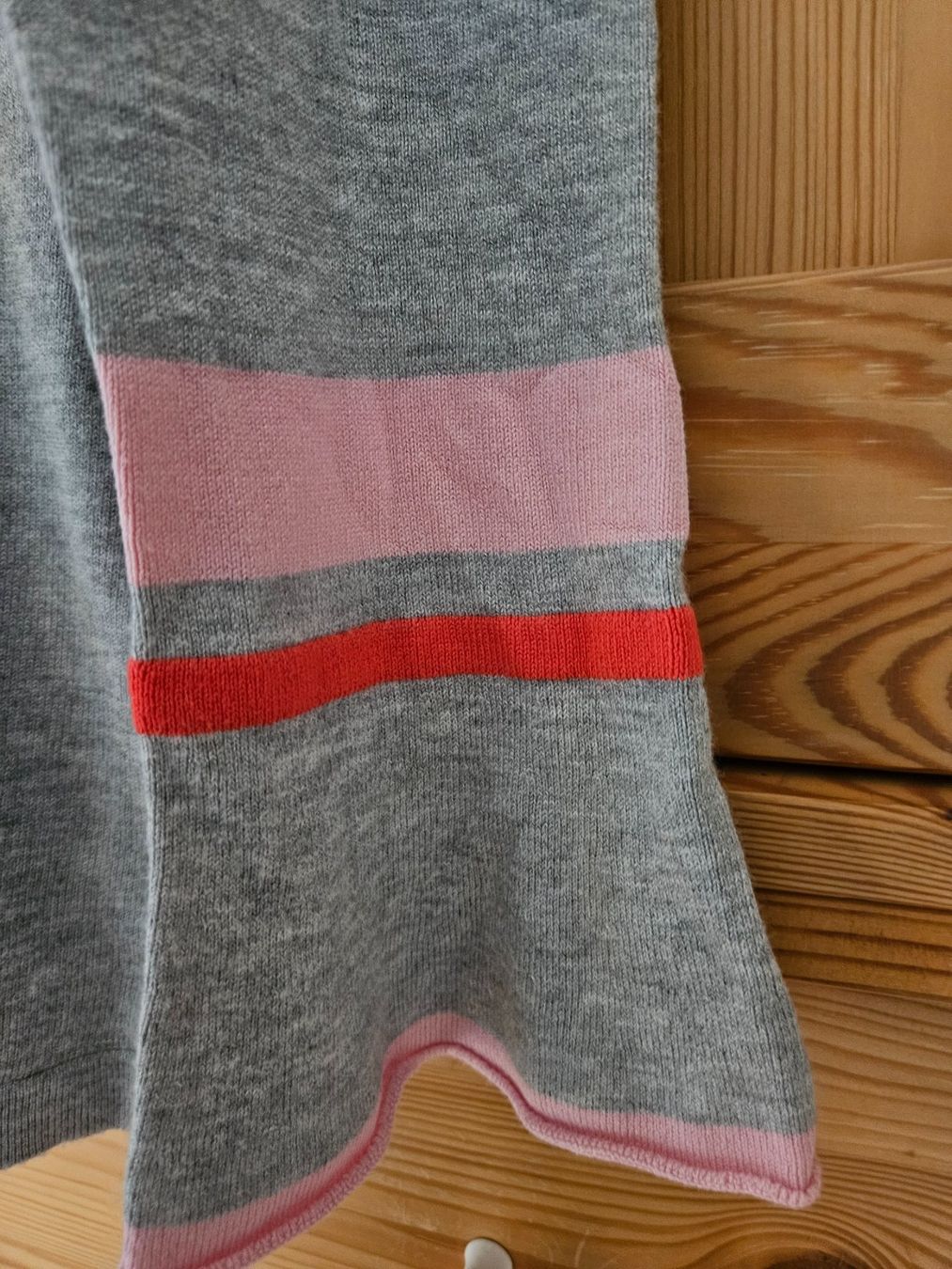 Pulls & Sweat-shirts: AJC Strickpullover, grau mit Volants, Grösse 40/42 – D'occasion à Wettingen par Sk8ertomda 5