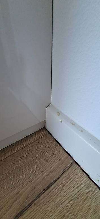 Armadi: Schrank 2 -türig – Usato da Luzern venduto da hawy7 4