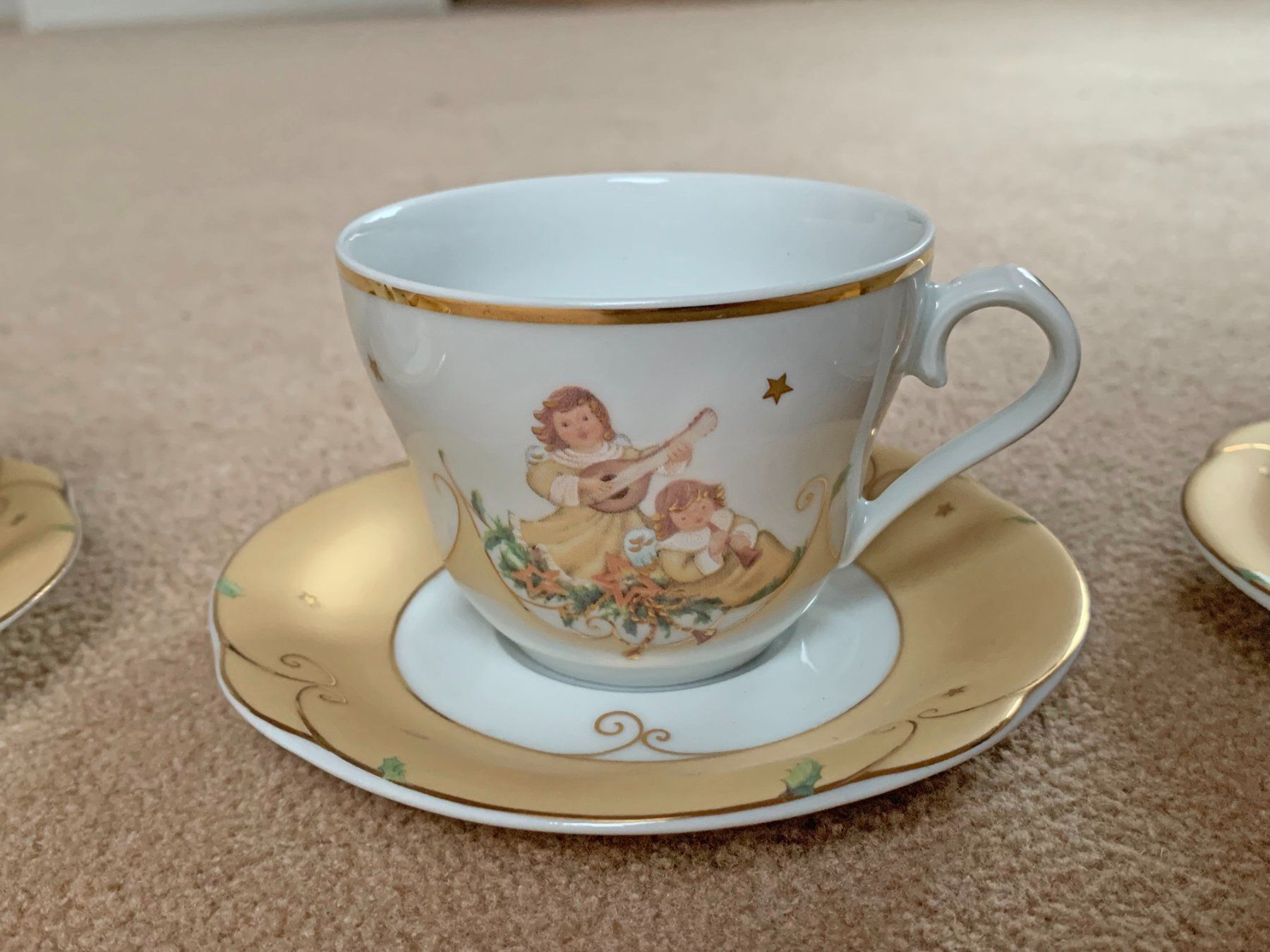Set di piatti: Engel Kaffeeservice 4x Tasse + Unterteller GOEBEL – Nuovo (secondo la descrizione) da Oberweningen venduto da Overlord1962