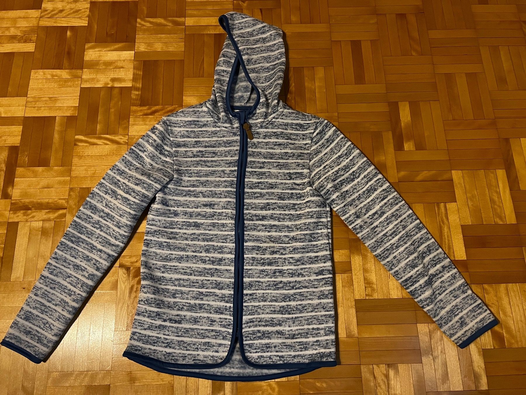 Giacche: Sehr schöne Jacke mit Kapuze – Usato da Schaffhausen venduto da Shiva_70 1