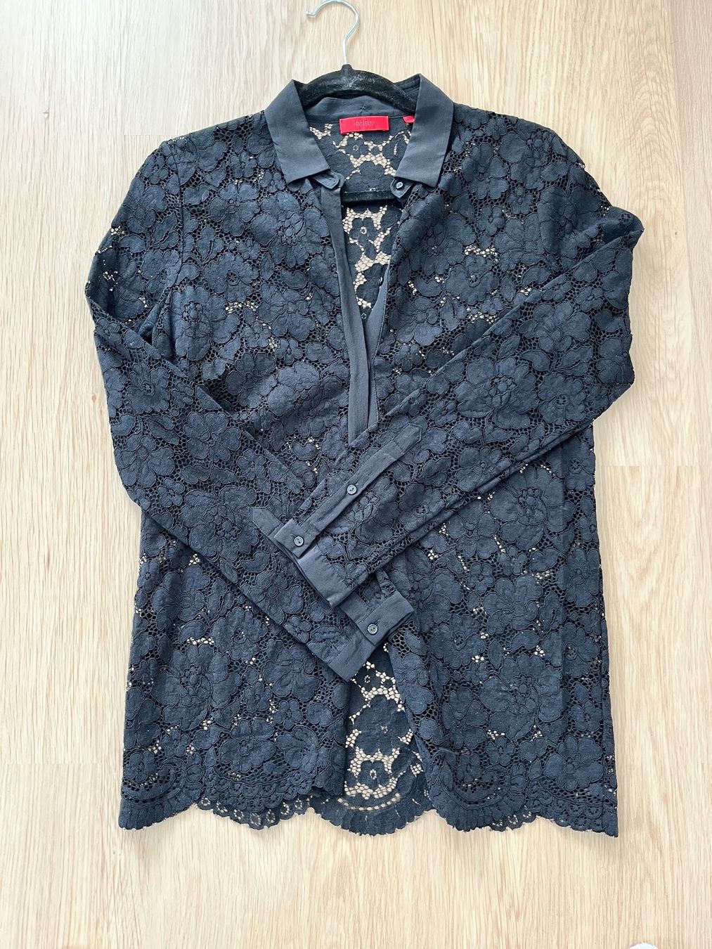Hugo Boss Camicette: Hugo Boss - Schwarze elegante Spitzenbluse Gr. 36 – Nuovo (secondo la descrizione) da Frenkendorf venduto da klourenco