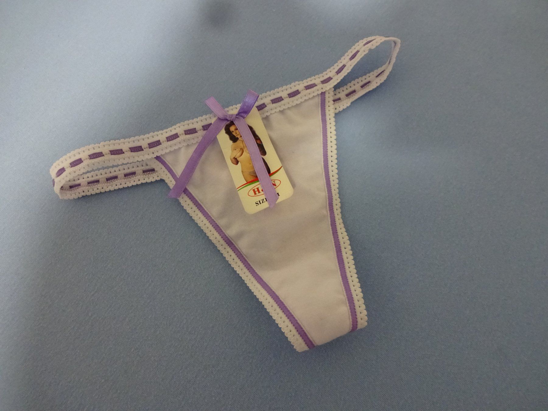 Sonstige Unterwäsche: Hübscher String/H&N – Neu (gemäss Beschreibung) aus Rothrist von Mistery1