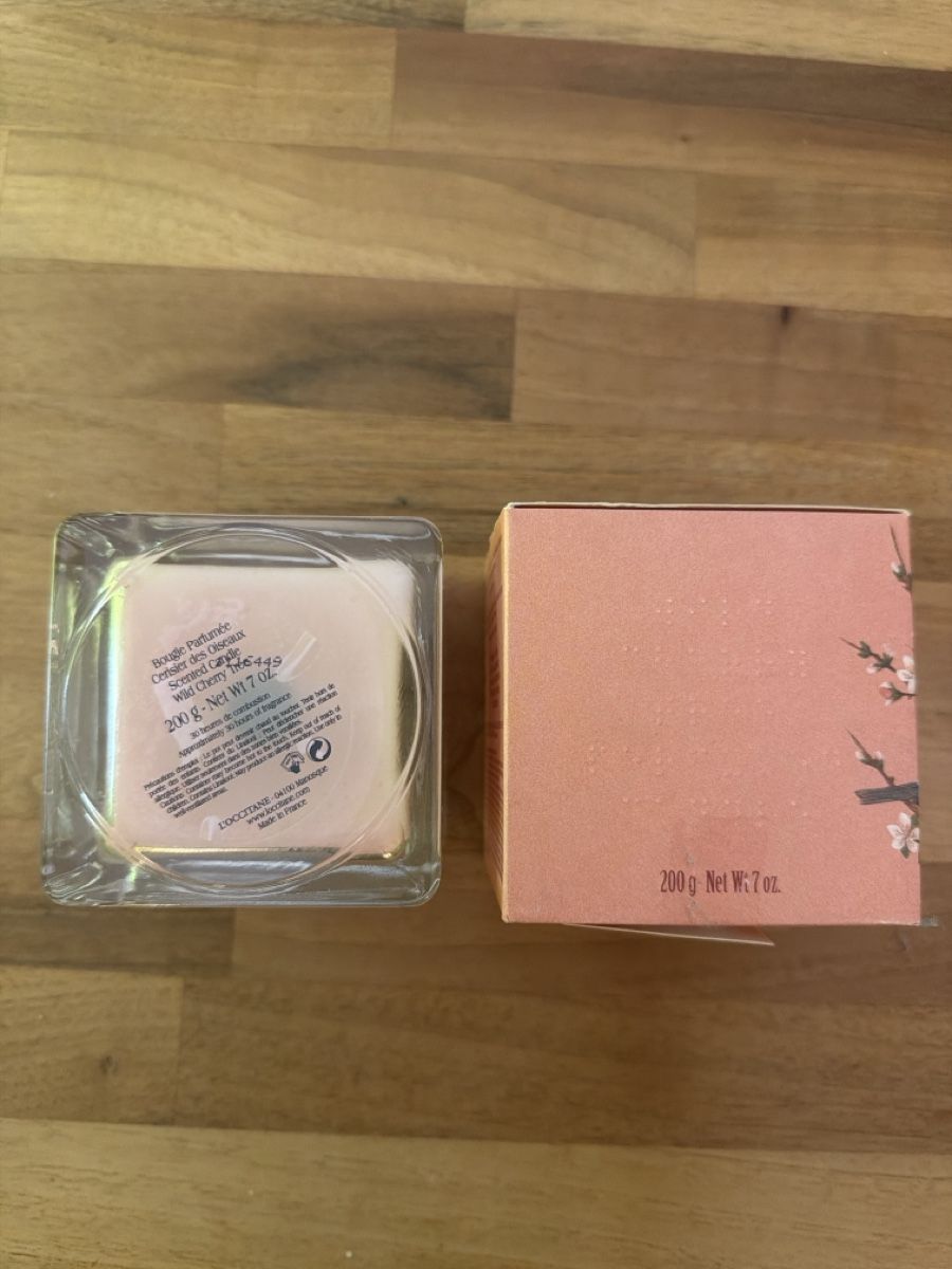 Candele: L’Occitane Wild Cherry Tree Duftkerze, 200gr – Nuovo (secondo la descrizione) da Zürich venduto da Salsera79 1