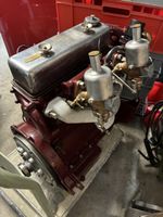 Original Motor komplett mit Vergasern restauriert