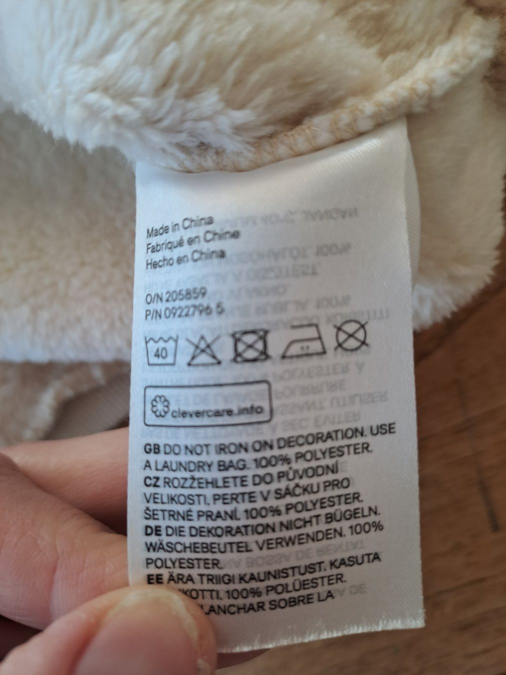 H&M Maglioni & Felpe: H&M Einhornpullover mit Wendepailletten 110/116 gebraucht – Usato da Glashütten venduto da Schwebefisch 6