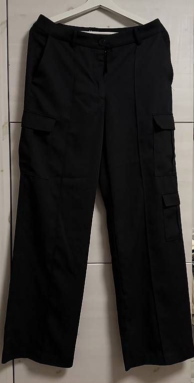 Hosen: Pantalon  – Gebraucht aus Yverdon-les-Bains von may_r5f7