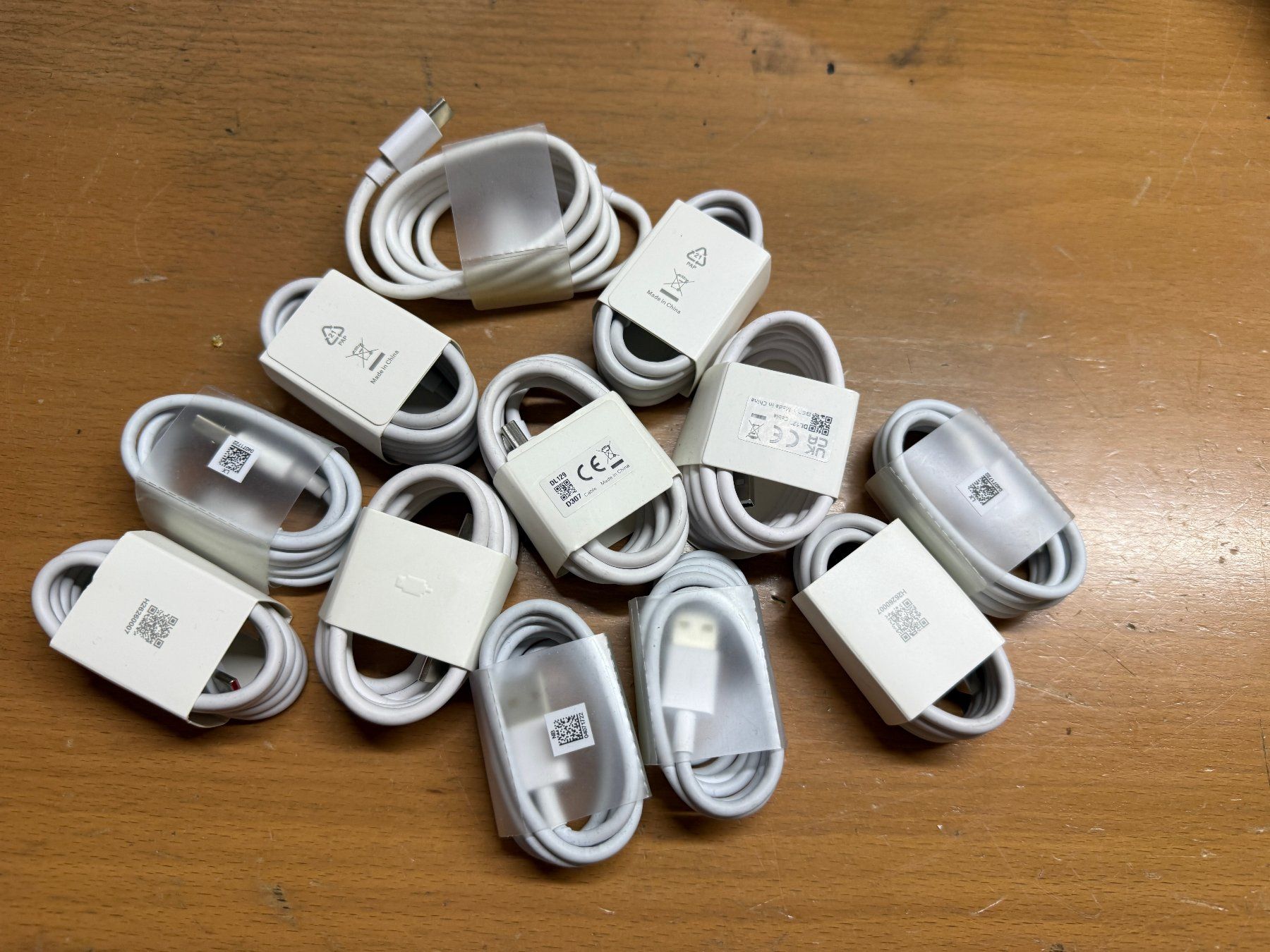 Apple Câbles: Ladekabel USB-C – D'occasion à Au SG par bah_6f5w