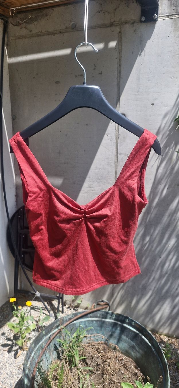 Tops: Damen Top rot  – D'occasion à Wohlen b. Bern par lau_7vcp