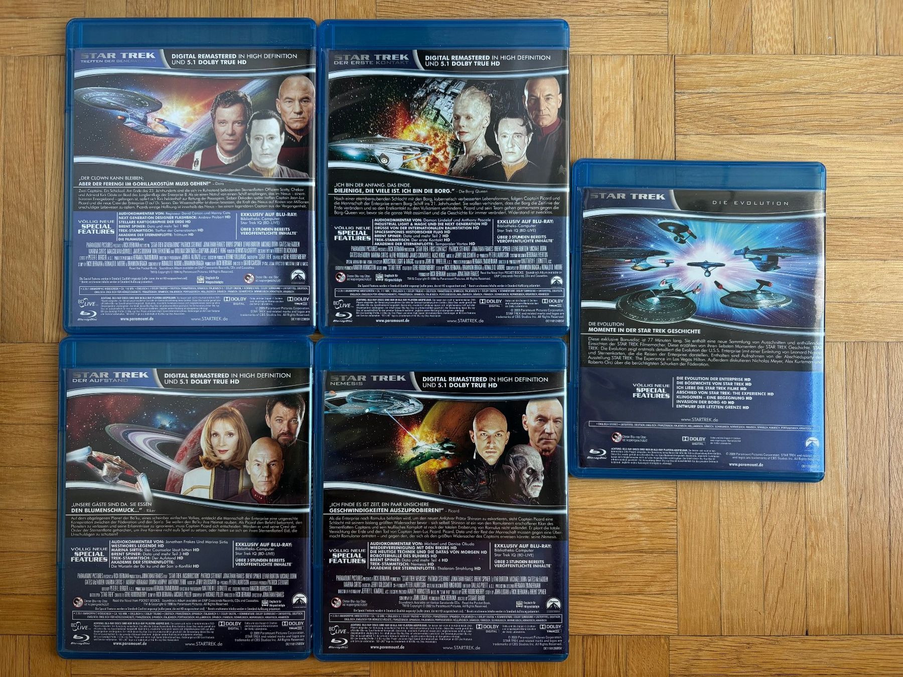 Tutti i DVDs: Star Trek: The Next Generation Motion Picture Collection – Usato da Zürich venduto da Malcom 3