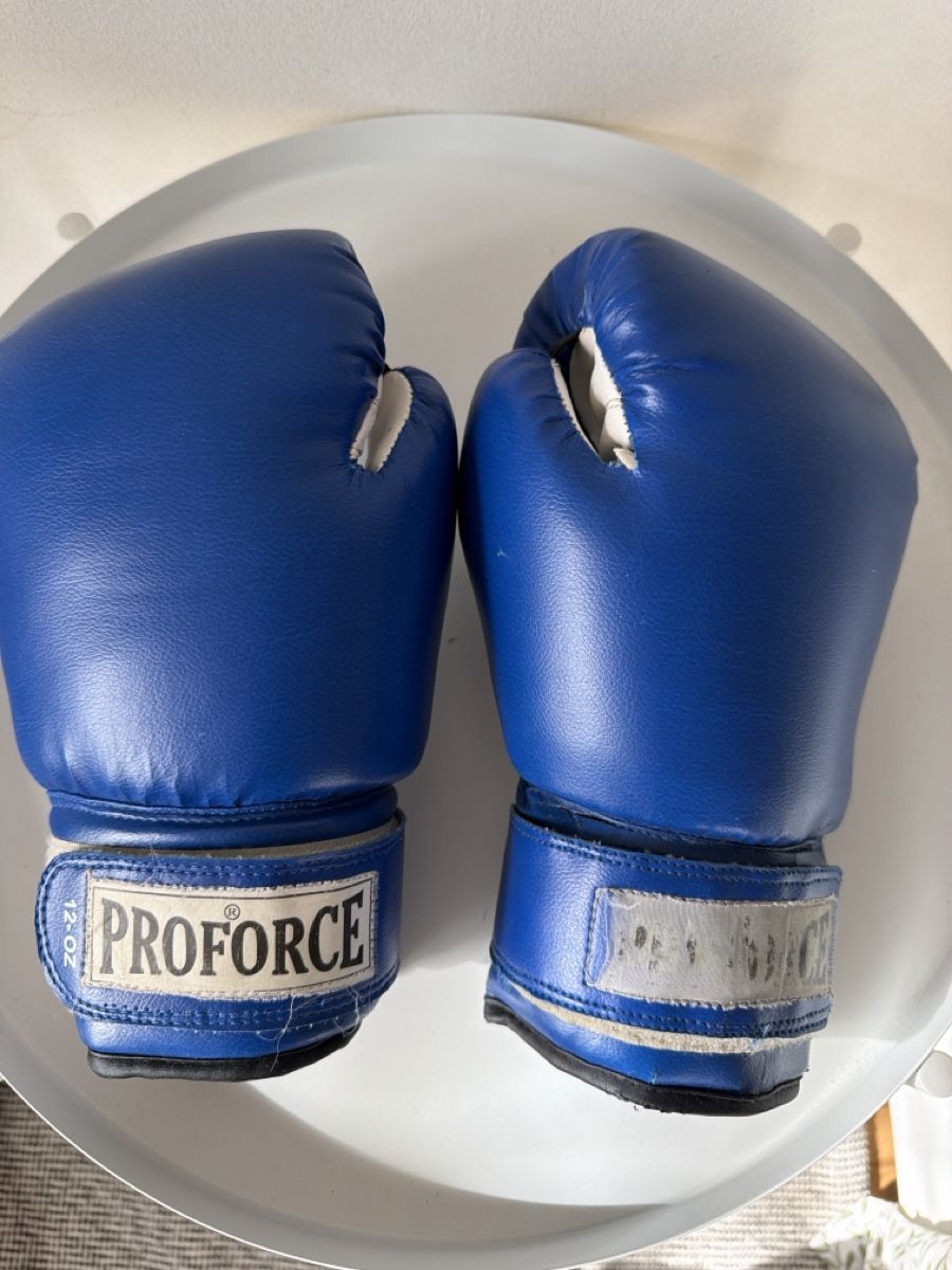Gants & mitaines : Boxing gloves – D'occasion à Zürich par car_nq52 2