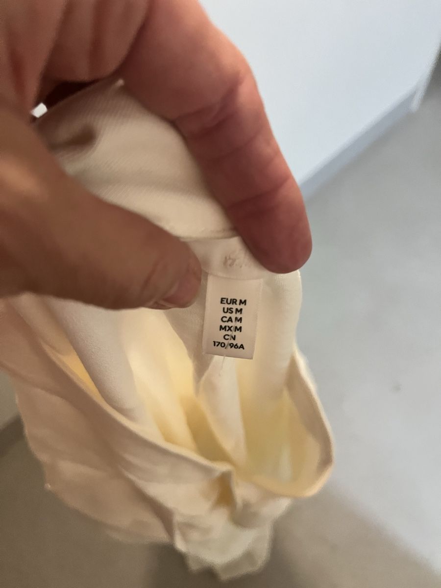Kleider: Winterweisses Kleid von H&M, Grösse M – Gebraucht aus Altendorf von pas_5chw 1