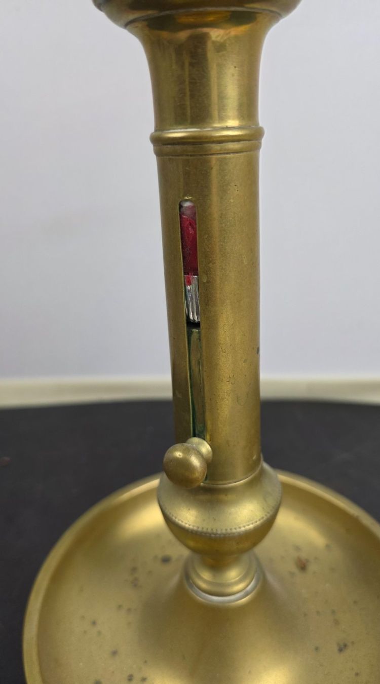 Bougeoirs: Messing-Kerzenständer mit Schiebemechanismus (19./20 Jh. – D'occasion à Flums par Flumsantik 1