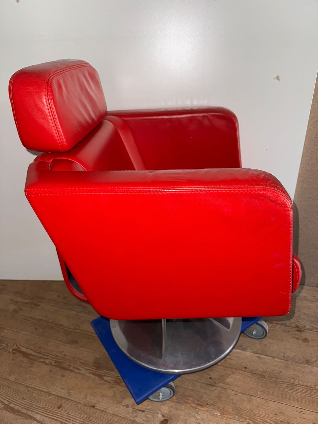 Giroflex Stühle: Stoll Giroflex 21 - 6091 Designed by Paolo Fancelli - Nr.2 – Defekt aus Aesch ZH von superpotato 3