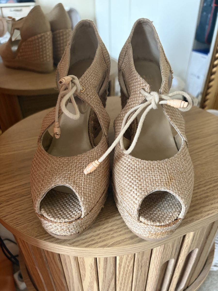 Stuart Weitzman Scarpe da donna: Stuart Weitzman Sandalen  – Usato da Basel venduto da Brunner.T