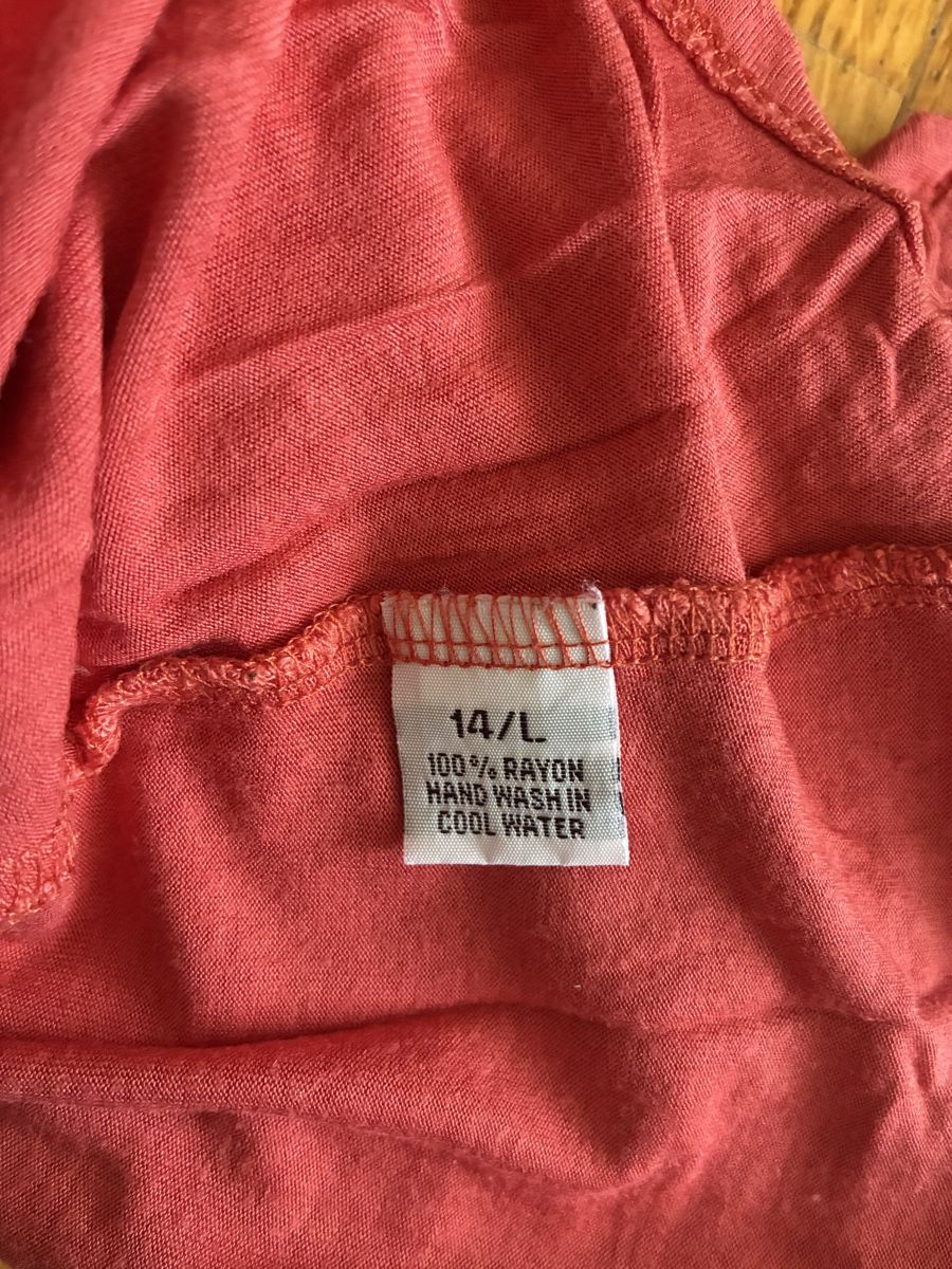 Tops: Damen-Top, coral, Grösse M-L (geht aber bei S) – D'occasion à Lachen SZ par Manuela_15 2