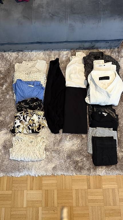 Kleiderpakete: 15 teiliges Kleiderpaket Grösse M – Gebraucht aus Frauenfeld von sarahmaracara