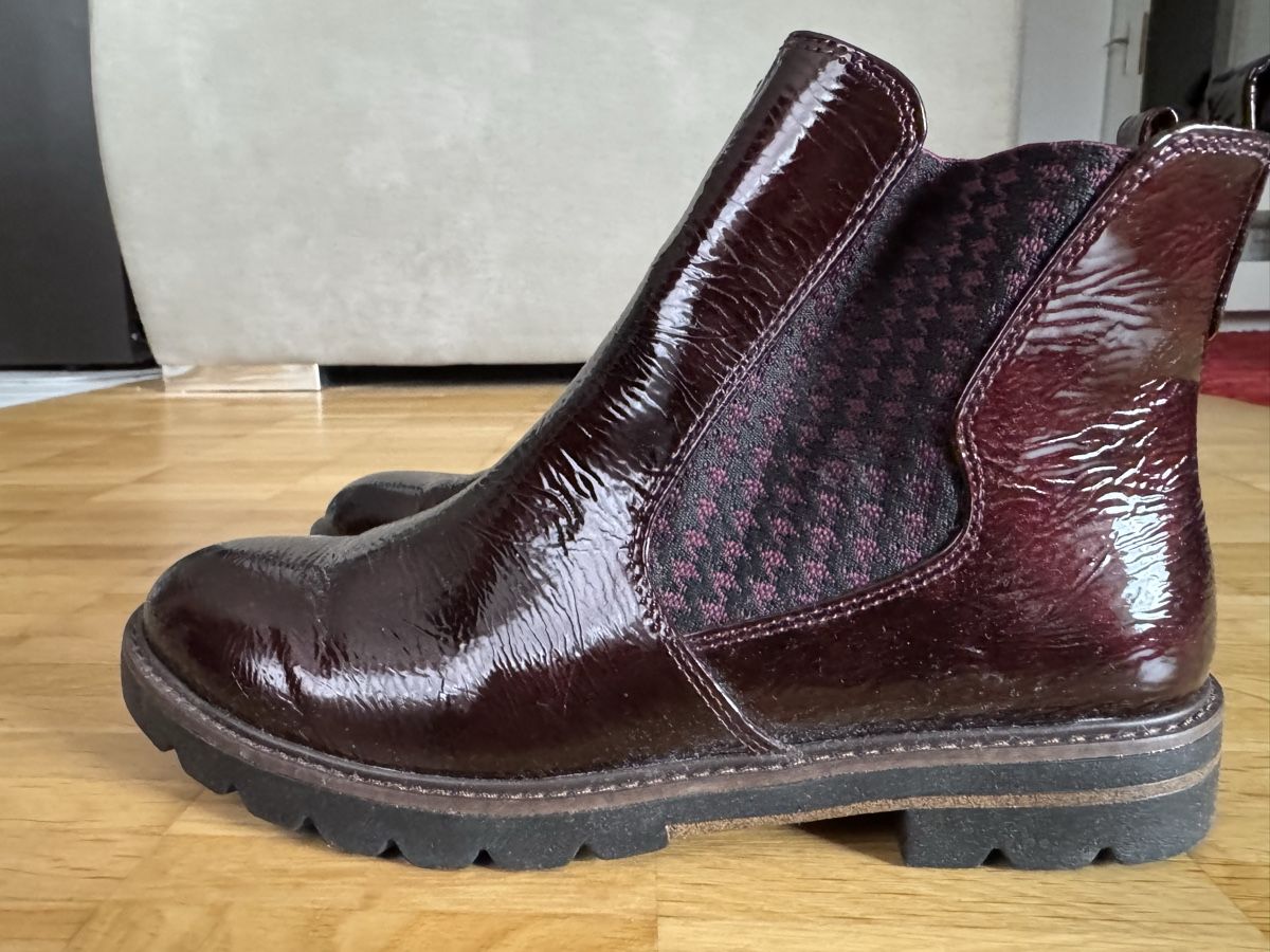 Damenschuhe: Lack Chelsea Boots Gr. 40  Schuhe – Neu (gemäss Beschreibung) aus Oetwil am See von posagabi 6