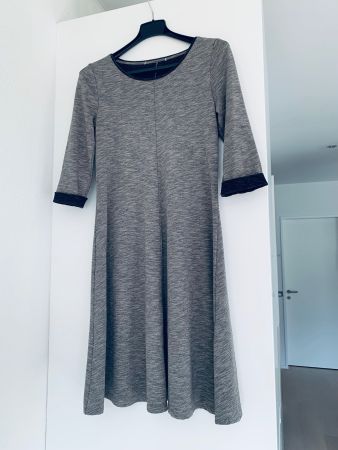 Graues Jersey Kleid, Grösse M, Top Zustand!