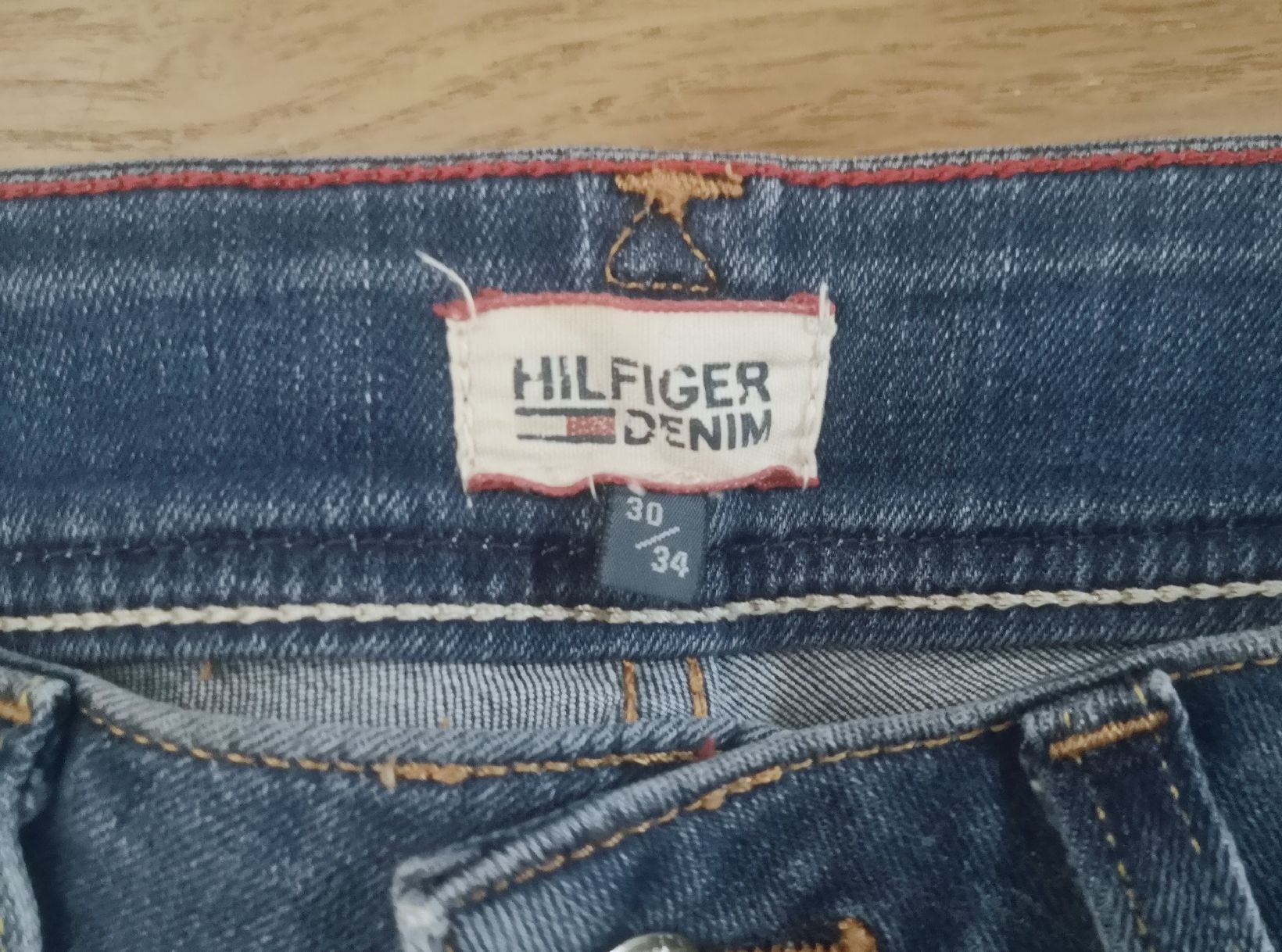 Tommy Hilfiger Jeans: Hilfiger Jeans "Rhonda" W30 L34 – Usato da Niederbipp venduto da kevintifu20 2